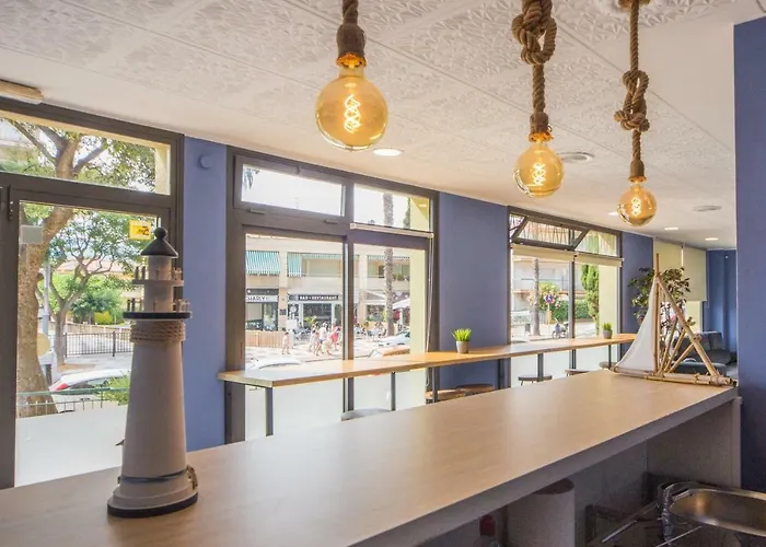 Faro Solo Mujeres Хостел Платья-де-Аро