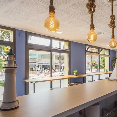 Faro Solo Mujeres Hostel Platja d'Aro